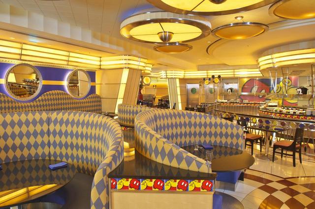 シェフ・ミッキー内観