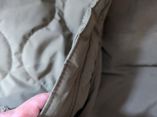 【ワークマン レディース防風撥水ストレッチキルティングコート】中わた入りにしては薄手ですが、しっかり暖かいです！