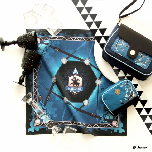 『ディズニー ツイステッドワンダーランド』のモチーフのハンカチーフ、ポーチ、ショルダーが、数量限定で一般販売開始