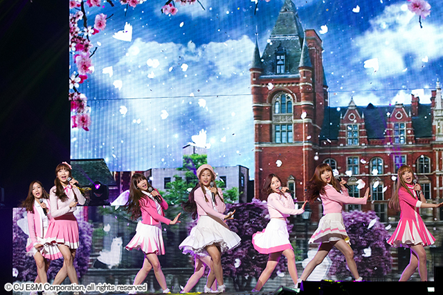 Lovelyz 『KCON 2016 Japan』4月9日@幕張メッセ国際展示ホール7,8ホール