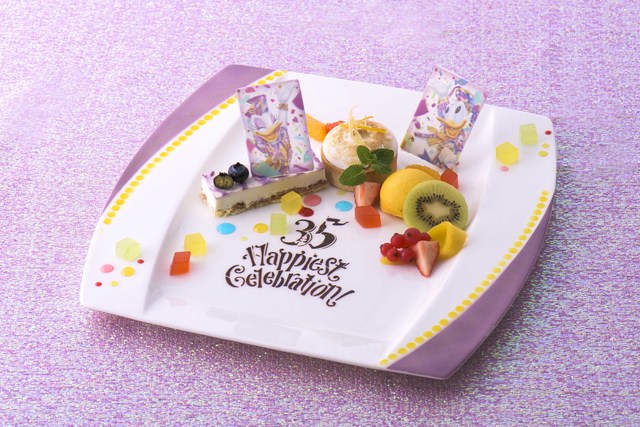 Tokyo Disney Resort 35th“Happiest Celebration! ”デザートメドレー 1,860円|東京ディズニーランドホテル「ドリーマーズ・ラウンジ」