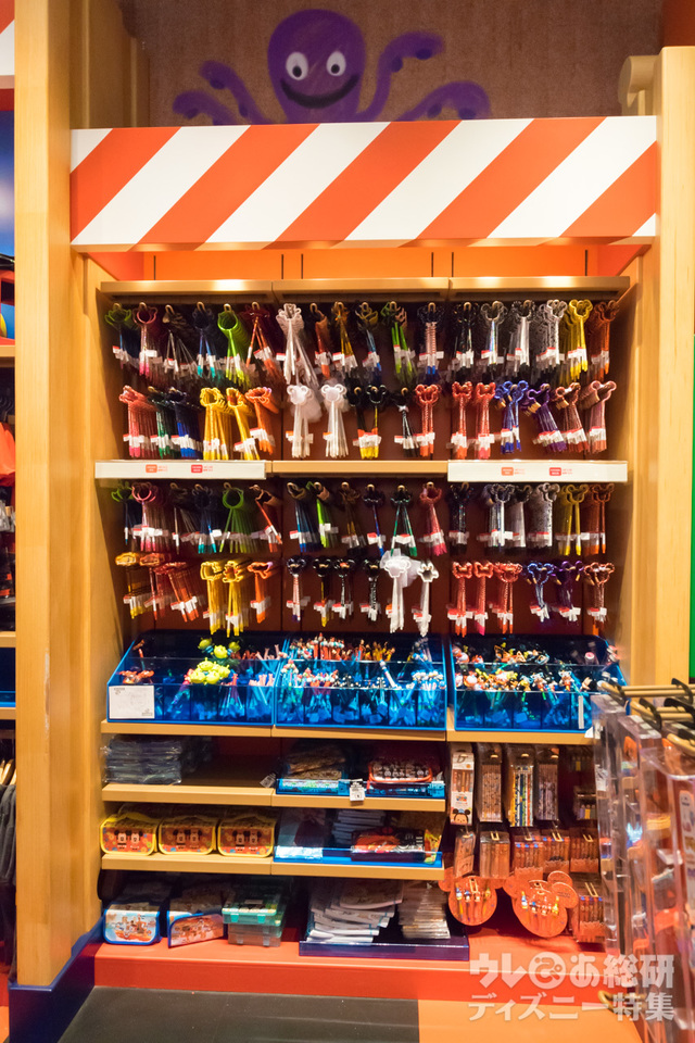 トイ・ストーリーランドのグッズショップ「アンディーズ・トイ・ボックス」｜香港ディズニーランド・リゾート