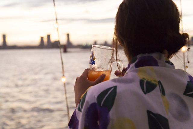 豪華クルージングで横浜の夜景を楽しめる「ゆかた祭り」