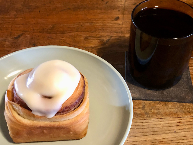 【カルディ　シナモンロール】コーヒー休憩時のおやつにいただきました