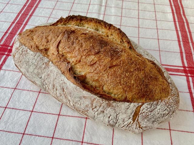 パンドカンパーニュ／ブーランジェリー パティスリー トレトゥール アダチ