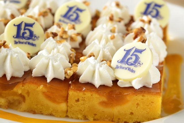 セイリングデイ・ブッフェ アプリコットとマンゴーのケーキ