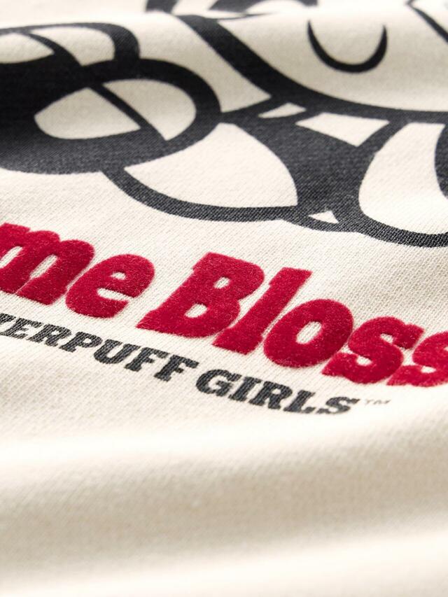 スウェットプルオーバー ¥2,990｜GU「パワーパフ ガールズ」コレクション