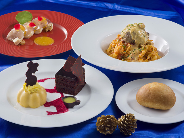 スペシャルセット 2,800円｜東京ディズニーランド「イーストサイド･カフェ」｜東京ディズニーリゾート「ディズニー・クリスマス」2019スペシャルメニュー