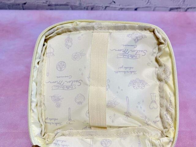 【3COINS×セーラームーン】もう片側はゴムバンドがふたつついています