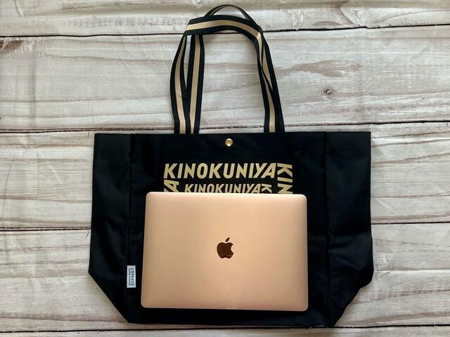 【otonaMUSE（オトナミューズ）9月号】もちろんノートPCも楽々入ります！