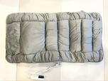 【Gadeel 電気座布団】サイズは（約）幅45.5×縦87cm。背もたれのある一般的な椅子であれば、種類を問わず取り付けられそうです