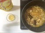 【甘口コーンカレー】中辛のカレーを作り、コーンスープ粉末を溶いておく