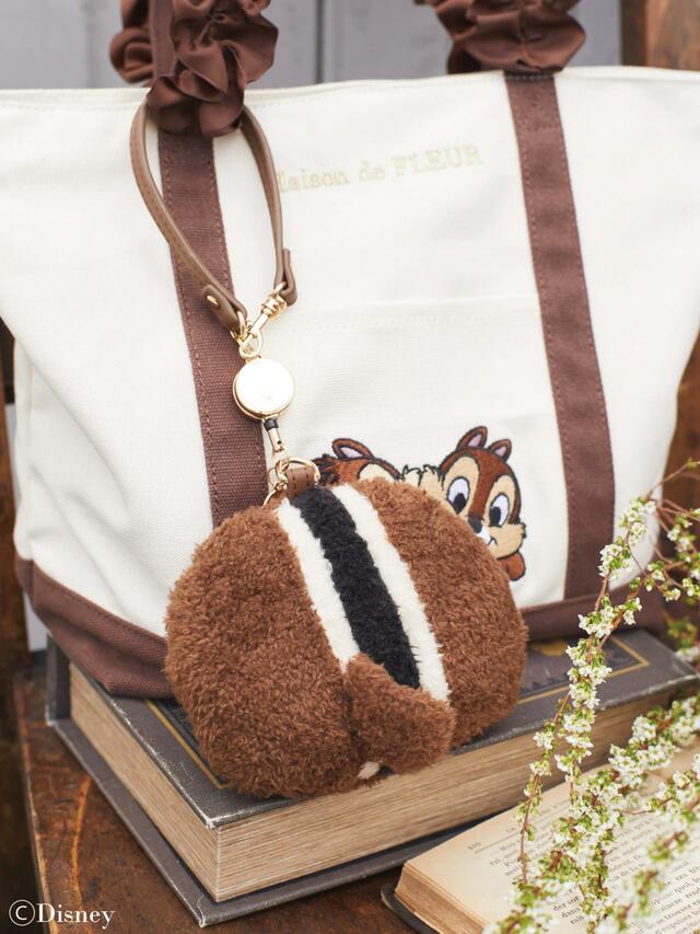 Chip&Dale/リール付きパスケース ¥4,700｜Maison de FLEUR「Disney Collection『チップ&デール』」