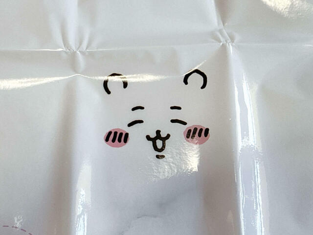 にっこり笑顔のちいかわがかわいい♪