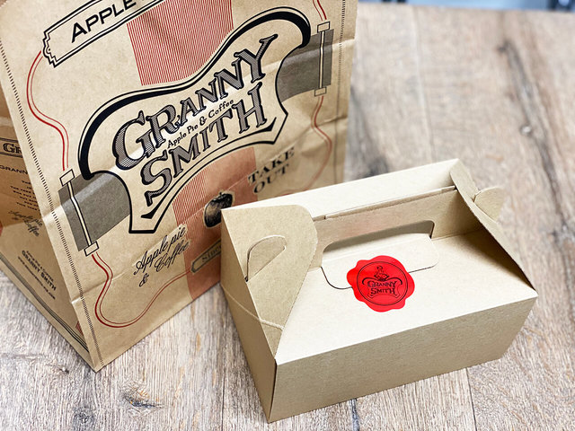 【GRANNY SMITH APPLE PIE & COFFEE（グラニースミス アップルパイ アンド コーヒー）】ショップバッグがかわいい