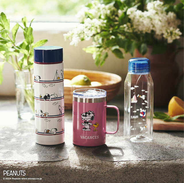 【PEANUTS×Afternoon Tea LIVING】スクリューボトル(480ml) ¥3,960、ステンレスマグ(300ml) ¥2,970、OCTAGONボトル(400ml) ¥1,980