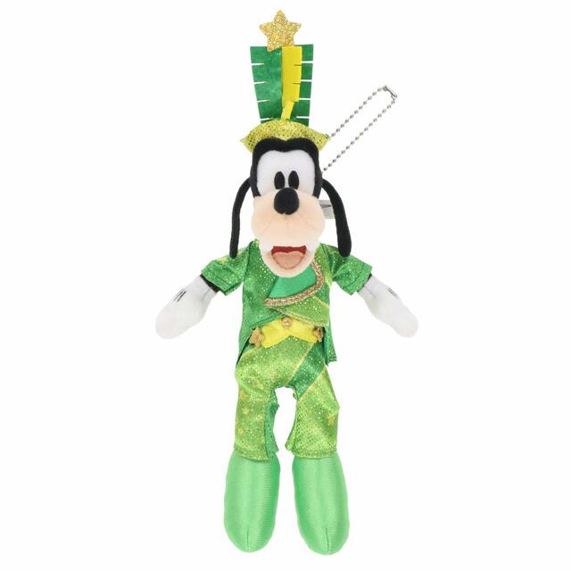 ぬいぐるみバッジ 2,600円｜サイズ：高さ約21cm｜東京ディズニーリゾート40周年“ドリームゴーラウンド”スペシャルグッズ｜発売日：2023年4月10日（月）｜販売店舗：東京ディズニーランド「グランドエンポーリアム」、東京ディズニーシー「エンポーリオ」