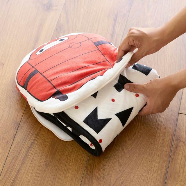 ポーチ付き裏ボアブランケット「ベイマックス」｜ ￥3,990 （税込）