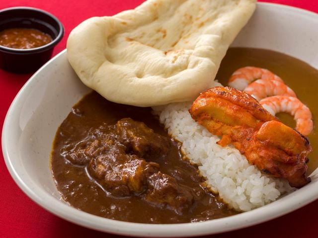 コンビカリー、タンドーリチキン添え(中辛ビーフ＆甘口シュリンプ)+スパイシーハリッサソース 1,410円