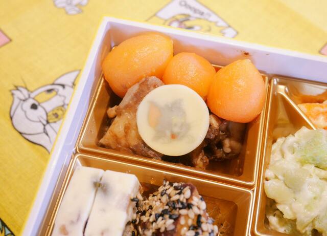 おせち・二段重「トムとジェリー」|トムの表情が可愛いチーズ!