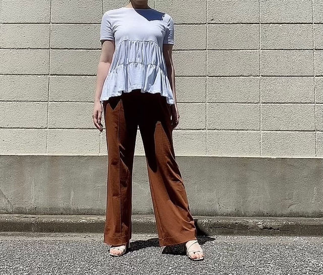 【ZARA】シーム＆ギャザーTシャツ　ホワイトSサイズ着用