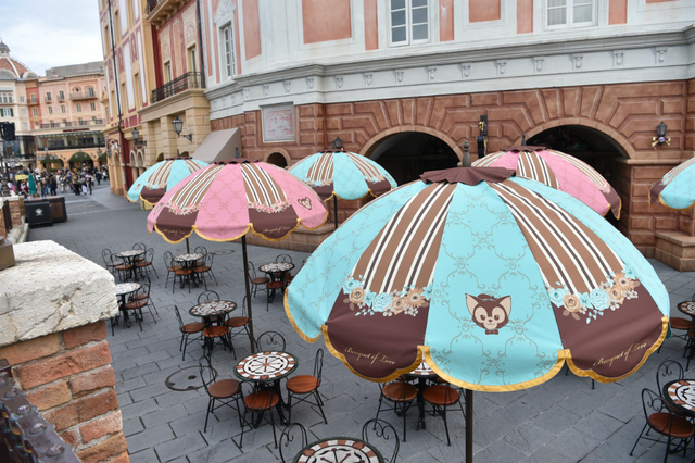 パラソルは二種類!（撮影 / MezzoMiki）