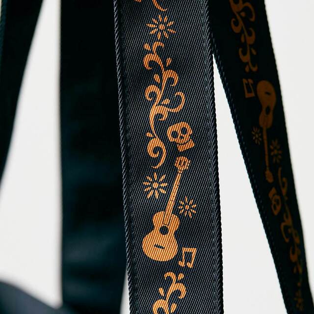 フリルトートバッグ「リメンバー・ミー」|¥ 6,490 (税込)