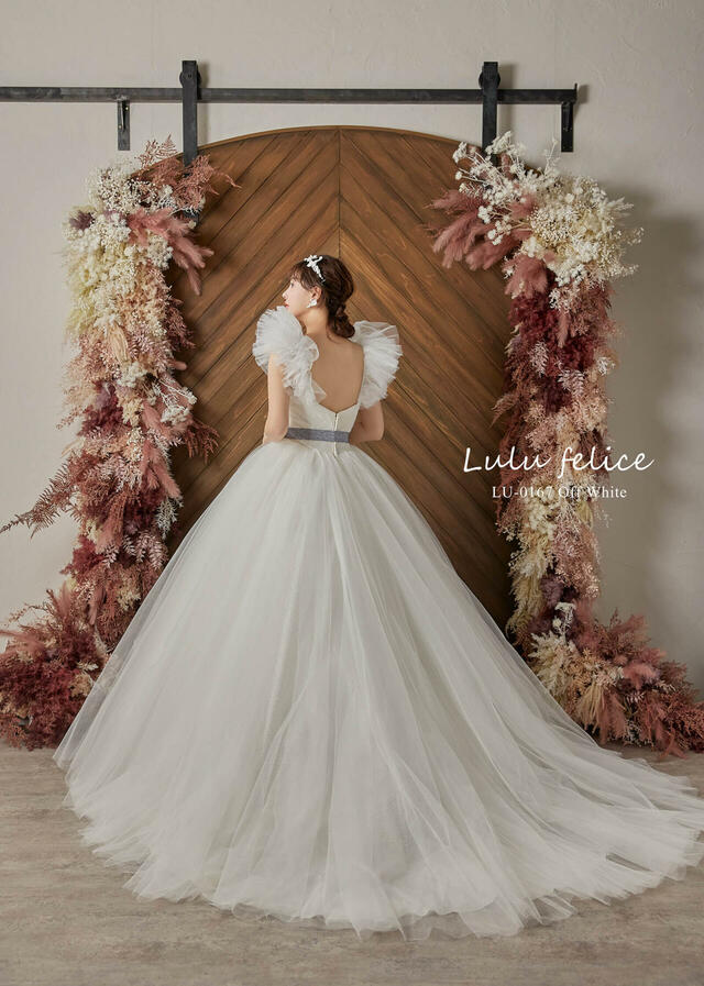 クラウディア「Lulu felice（ルル・フェリーチェ）」新作ウェディングドレス　LU-0167_Offwhite