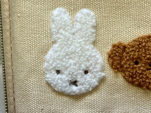 ミッフィーのかわいいお顔がもこもこの刺繍に♪