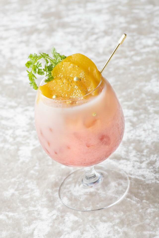 エンパイア・グリル 東京ディズニーリゾート 40 周年“ドリームゴーラウンド”スペシャルドリンク