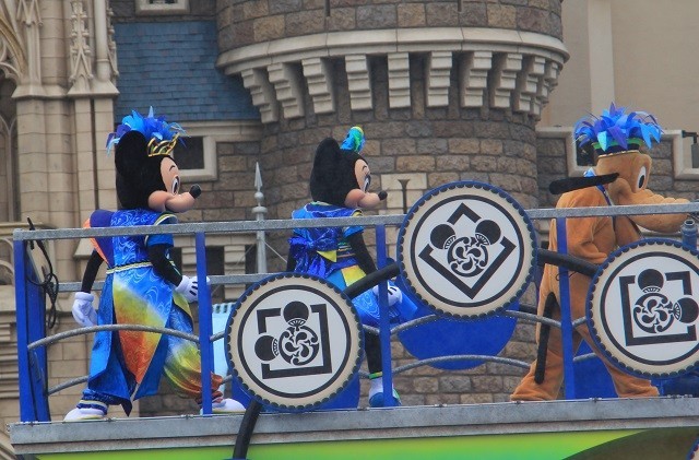 雅絢爛・燦!チームの演舞中のこの振付がかっこいいんです