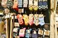 【AWESOME STORE TOKYO（オーサムストア トーキョー】ポップなデザインの靴下。