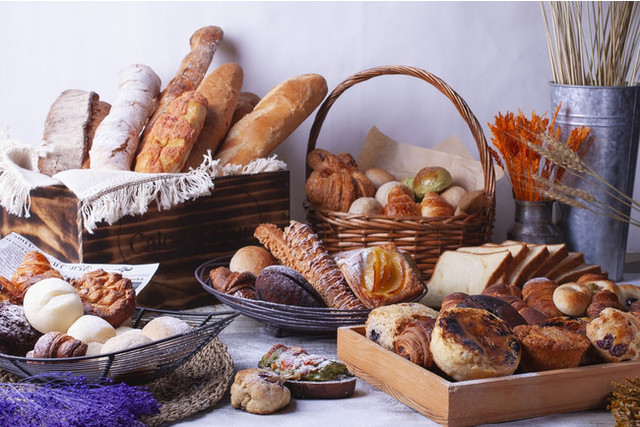 苺パン含めた４０種類の惣菜パン