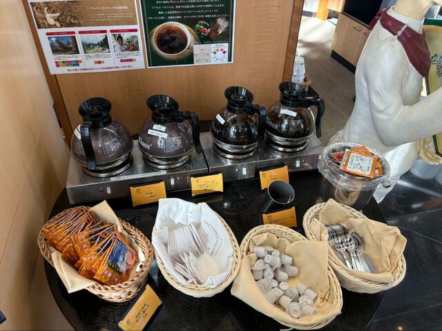 【カフェトスカ モーニングブッフェ】コーヒーと紅茶のコーナー♪飲み比べも◎