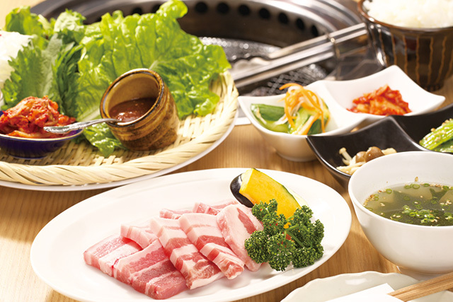 情熱焼肉 Fighting Man　「サムギョプサルランチ」1100円