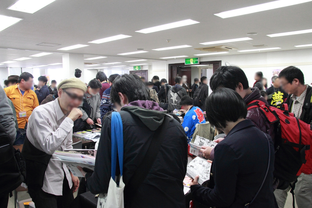 超満員のお客さんたち