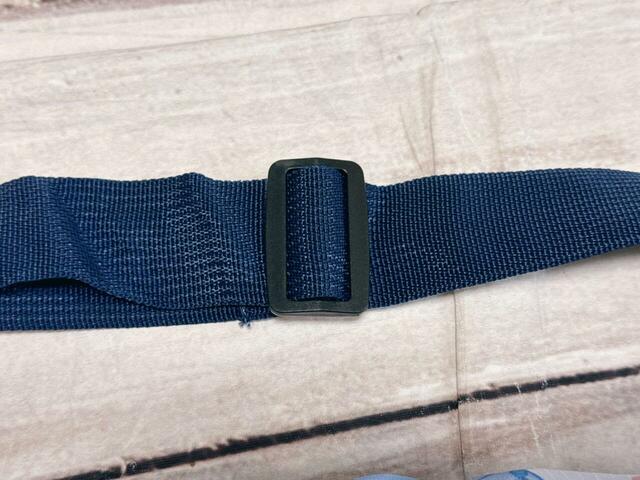 ショルダーストラップはもちろん長さ調節も可能です