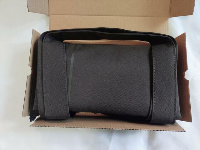 丁寧に梱包されている