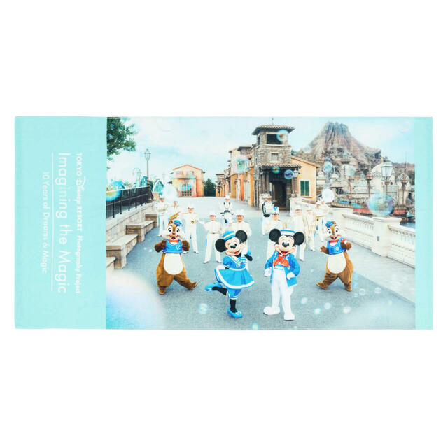 ワイドバスタオル 4,500円｜東京ディズニーリゾート「イマジニング・ザ・マジック」グッズ第2弾｜販売店舗：東京ディズニーランド「グランドエンポーリアム」、東京ディズニーシー「エンポーリオ」｜発売日：2025年2月13日（木）
