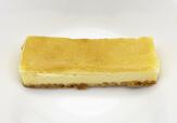 【ベイクドチーズケーキ】スティックタイプで食べやすいチーズケーキです