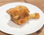 「くらふと」のからあげ「手羽元・醤油」（1個・220円）