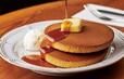 商品引換券で味わえる「トラディショナル・ホットケーキ ホイップクリーム付き  （2枚）」【珈琲館 ピングー 2025サマーバッグ】