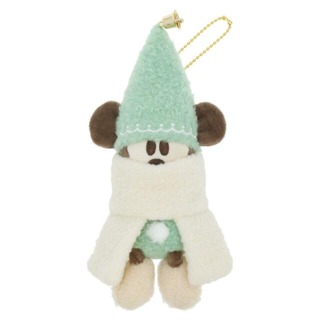 ぬいぐるみバッジ 2,500円|東京ディズニーリゾート「ディズニー・クリスマス」スペシャルグッズ|販売店舗:東京ディズニーランド「ディズニー&カンパニー」、東京ディズニーシー「ガッレーリア・ディズニー」|発売日:2026年11月10日(火)