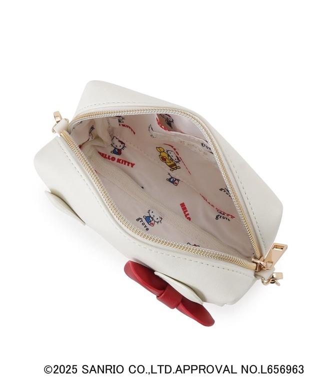 【grove×ハローキティ「フェイス刺繍チェーン付きポーチ」￥3,627】内生地もかわいい♪