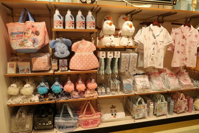 「ディズニーストア 東京ディズニーリゾート店」