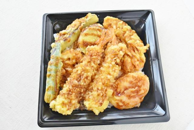 天ぷらがギュギュっとつまっている