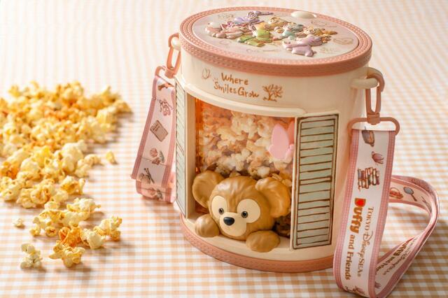 ポップコーン、バケット付き 2,800円|ダッフィー&フレンズの「ウェア・スマイルズ・グロウ」スーベニア付きメニュー|販売店舗:東京ディズニーシー「ポップコーンワゴン」|発売日:2024年7月1日(月)