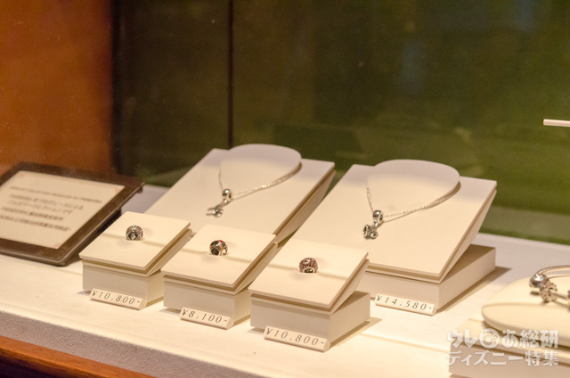 ブレスレット以外にもネックレスやピアスも作成可能