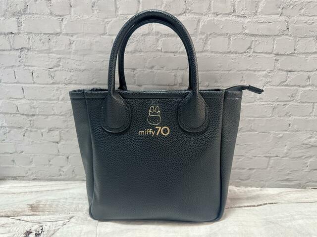 お出かけの際の荷物を収納!