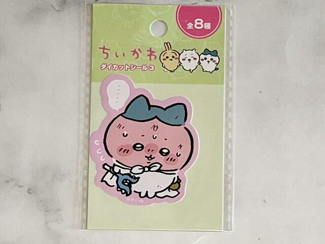 【100円ちいかわ雑貨】ハチワレ×ピンクのシール♪